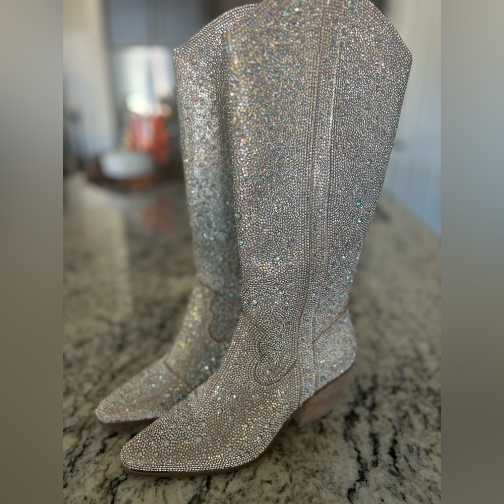 Matisse Nashville Size 8 - New in box!